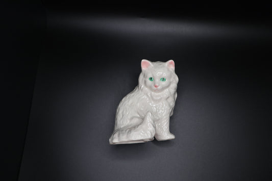 VINTAGE GOEBEL GERMANY WHITE CAT