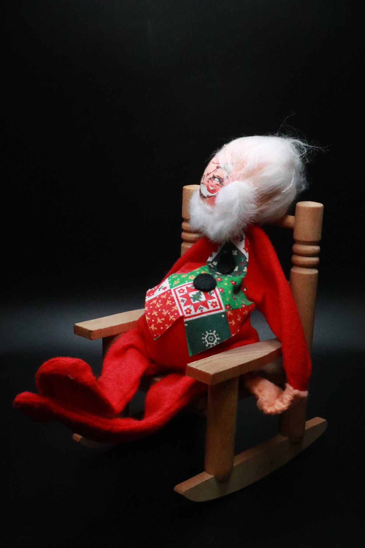 VINTAGE 1963 ANNALEE MOBILITEE SANTA CLAUS IN A WOODEN ROCKING CHAIR