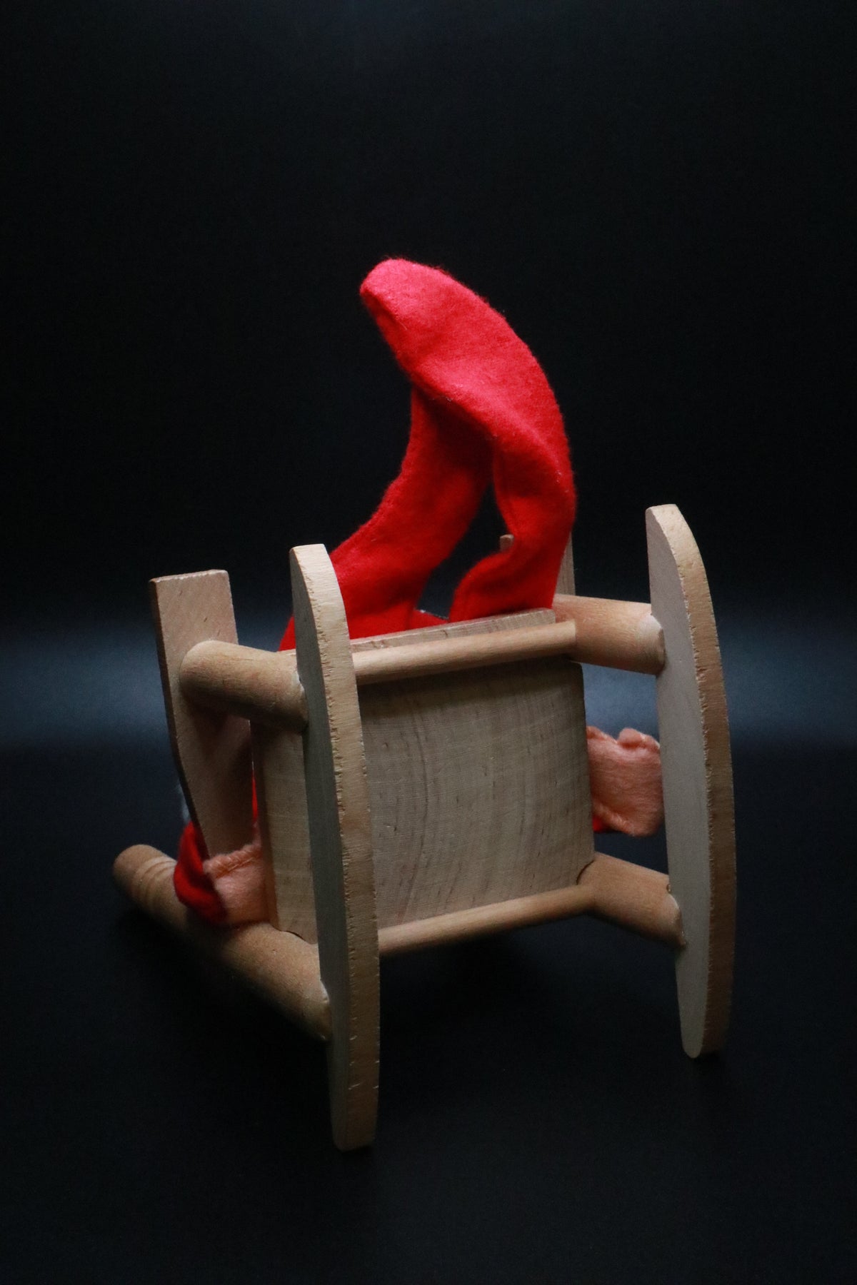 VINTAGE 1963 ANNALEE MOBILITEE SANTA CLAUS IN A WOODEN ROCKING CHAIR