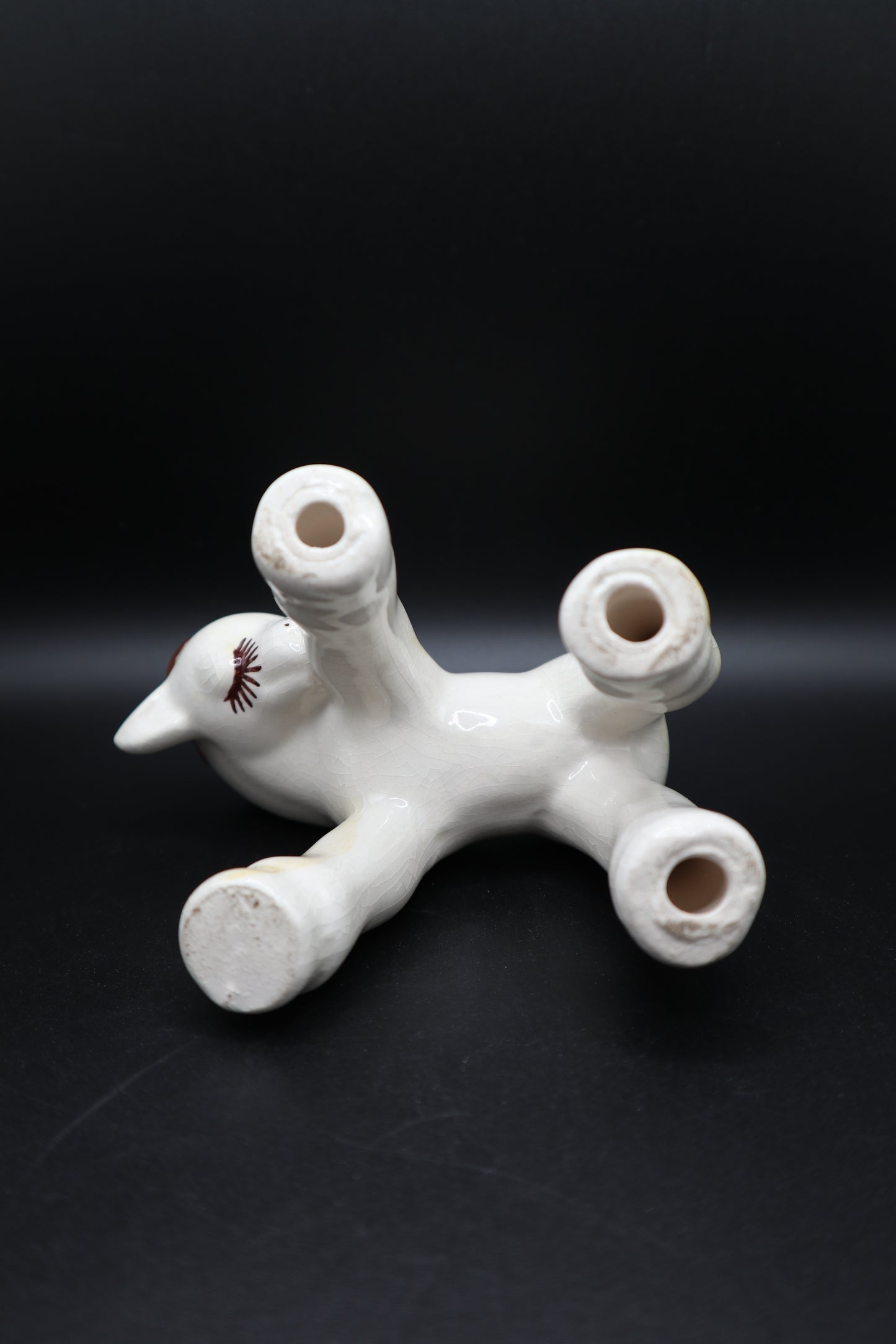 CERAMIC WHITE AND YELLOW TINT HORSE