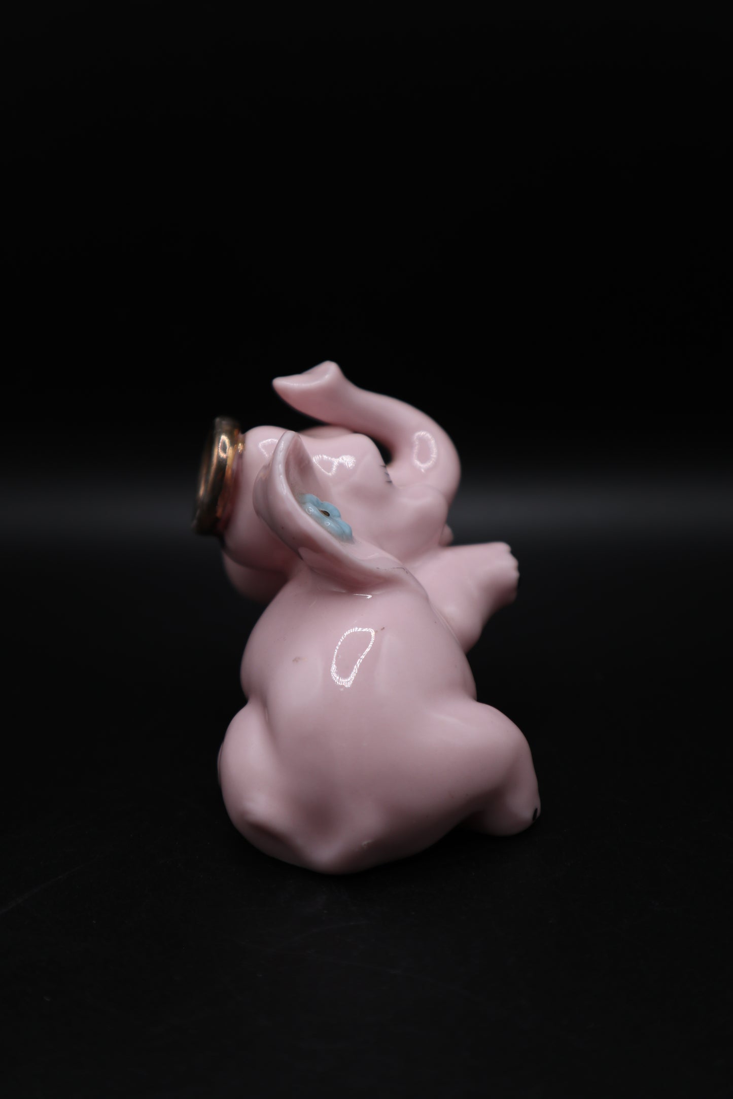 VINTAGE ANTHROMORPHIC PINK ELEPHANT SINGLE SHAKER