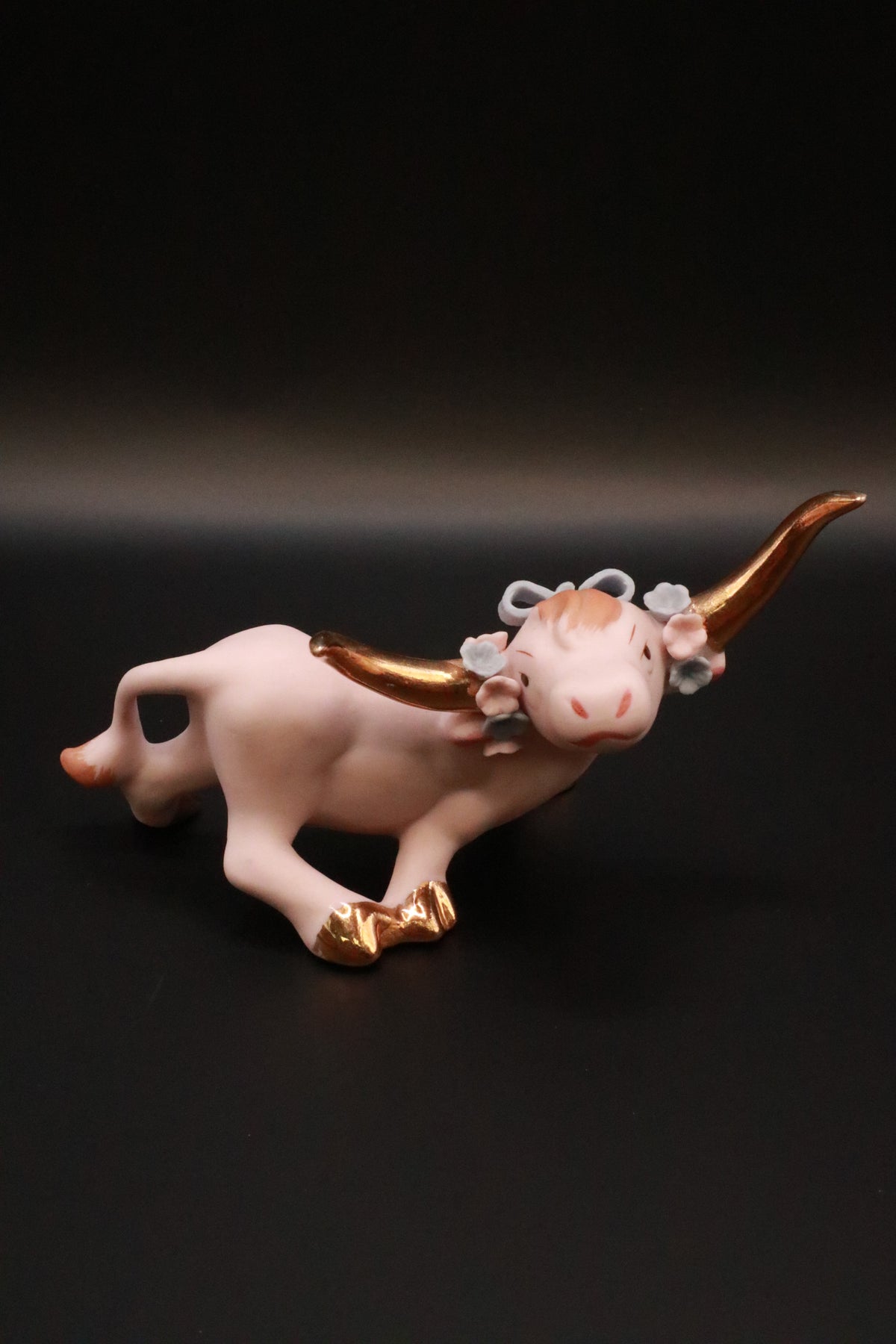 VINTAGE 1950'S NAPCO CERAMICS ANTHROPOMORPHIC LONG HORN BULL