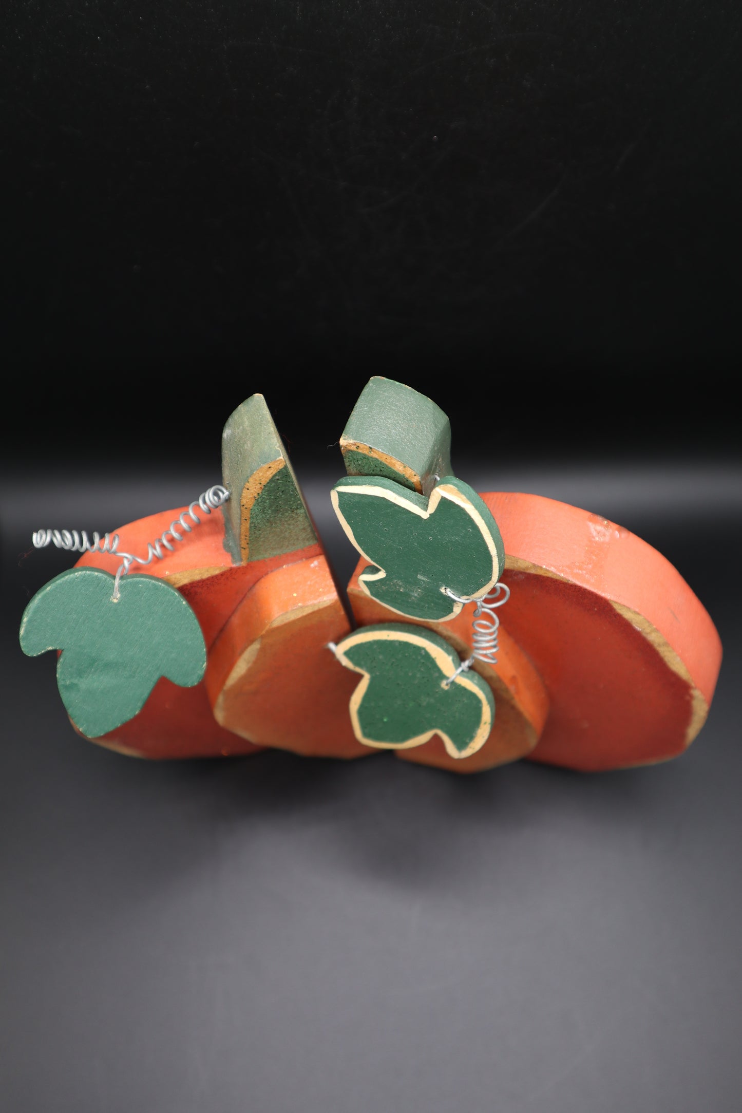 SMALL WOODEN PUMPKIN DECOR