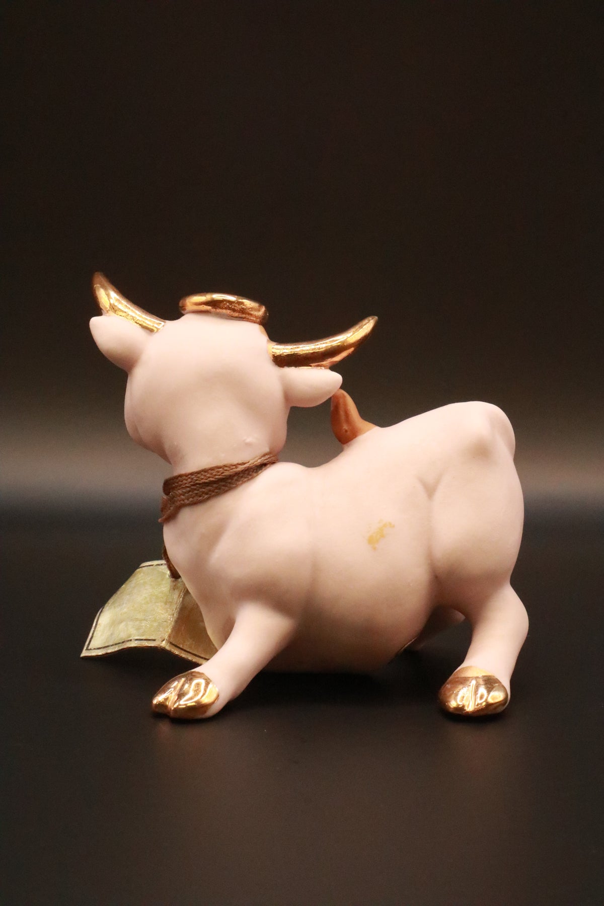 VINTAGE 1950'S NAPCO CERAMICS ANTHROPOMORPHIC HOLY COW FAMILY LONG HORN BULL AND COW BELL COW FIGURINES (SET OF 2)