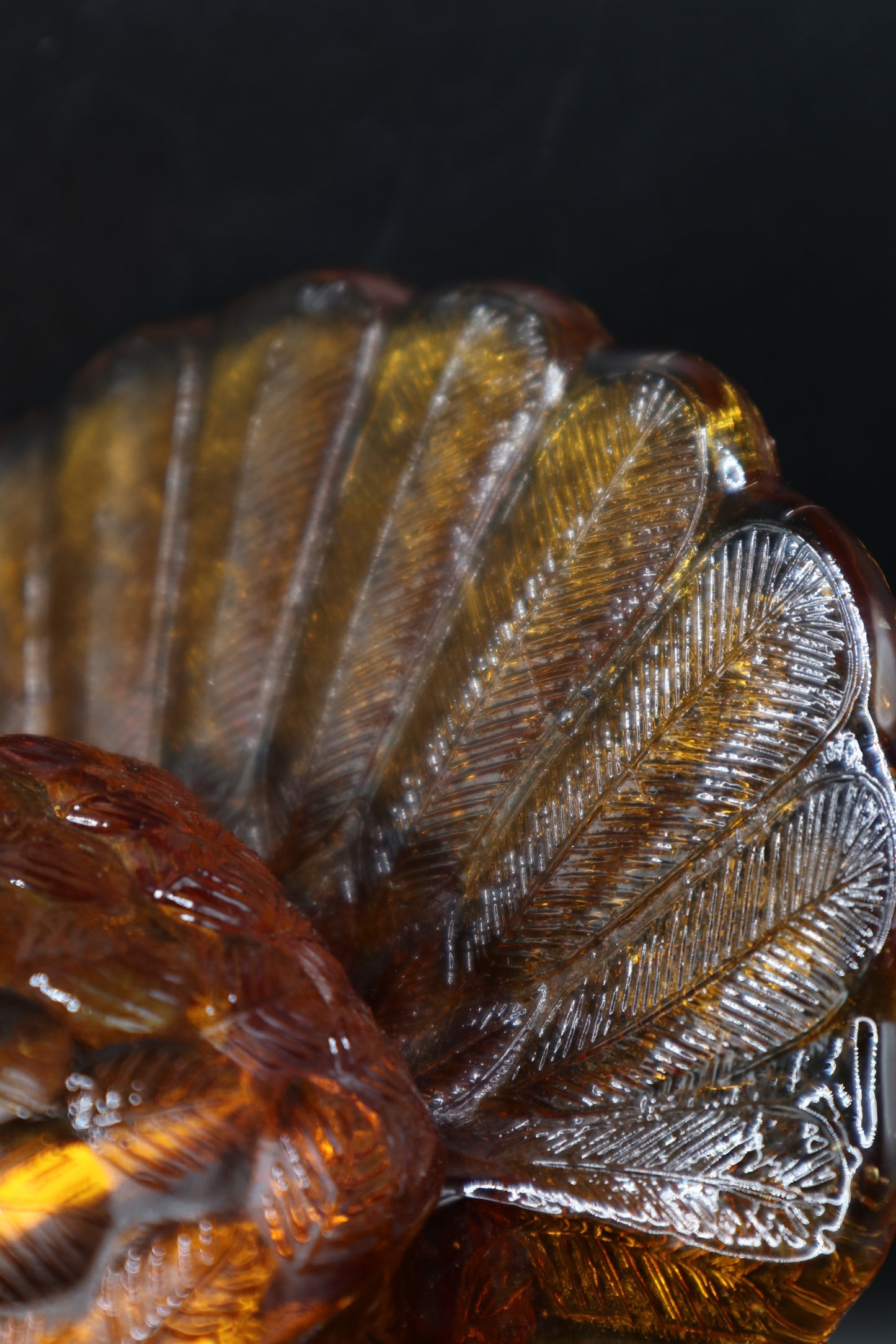 VINTAGE LE SMITH GOLDEN AMBER COVERED TURKEY DISH