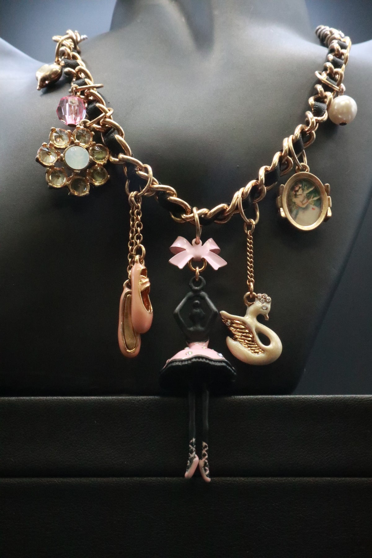VINTAGE BETSEY JOHNSON BLACK SWAN BALLERINA NECKLACE