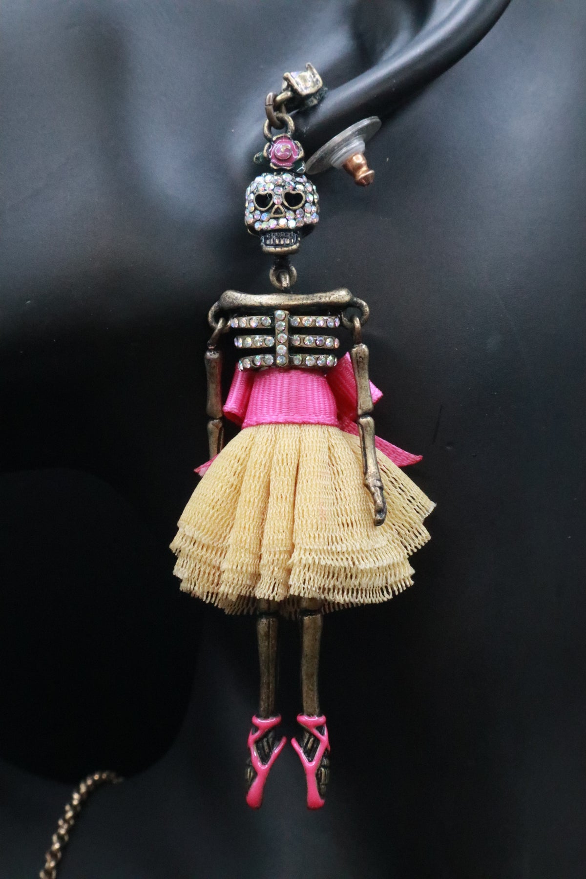 VINTAGE BETSEY JOHNSON SKELETON SKULL EARRINGS AND NECKLACE SET