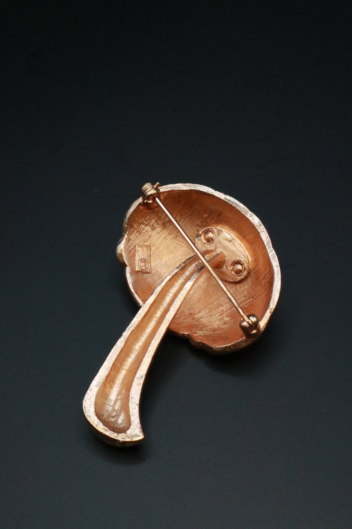 VINTAGE EISENBERG ENAMEL MUSHROOM 1970'S BROOCH