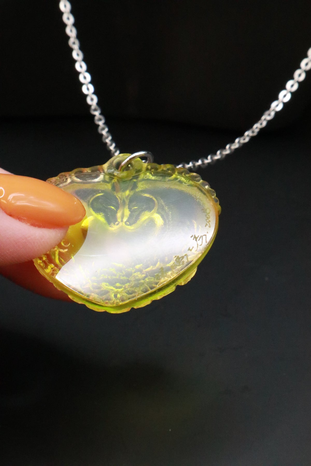LIULI GONG FANG CRYSTAL GLASS ART "MY LOVE FOR YOU IS UNCONDITIONAL" PENDANT 4574/5000