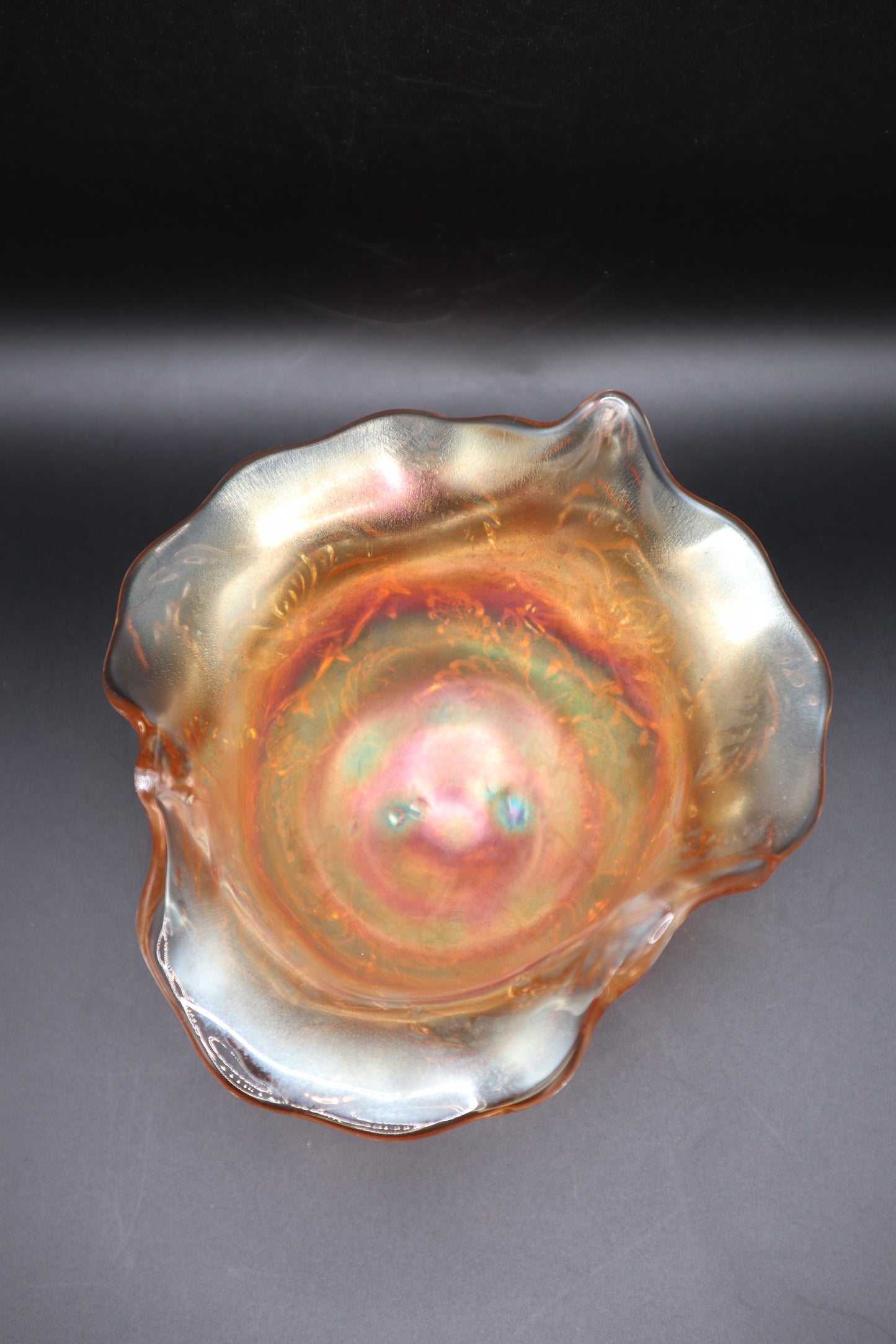 DUGAN WREATH OF ROSES MARIGOLD CARNIVAL GLASS BOWL