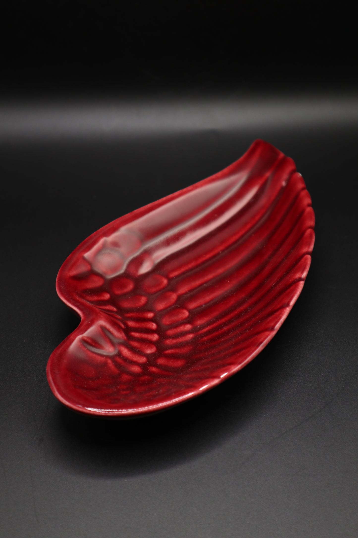RED WING POTTERY USA ASHTRAY