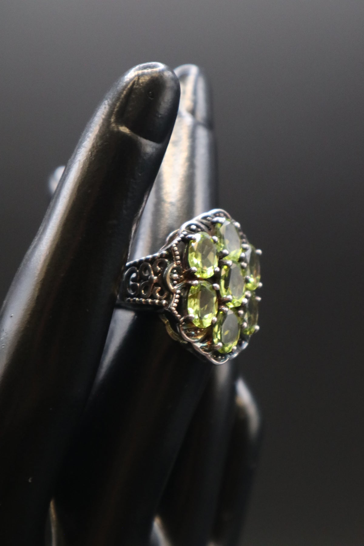VINTAGE 925 RJ SIGNED STERLING SILVER PERIDOT RING SIZE 6