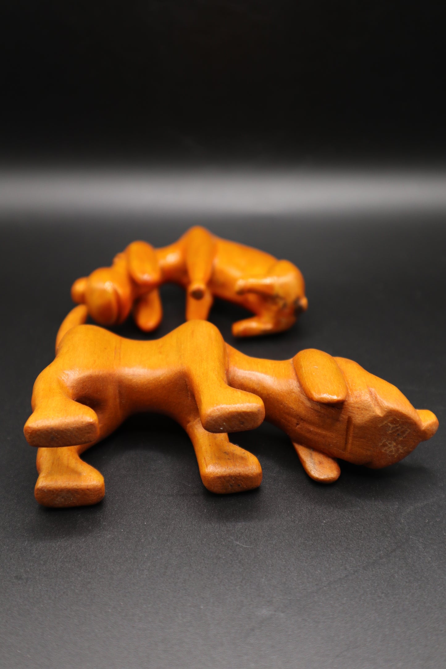 MCM HAND CARVED WOODEN PAIR OF HOUND DOGS