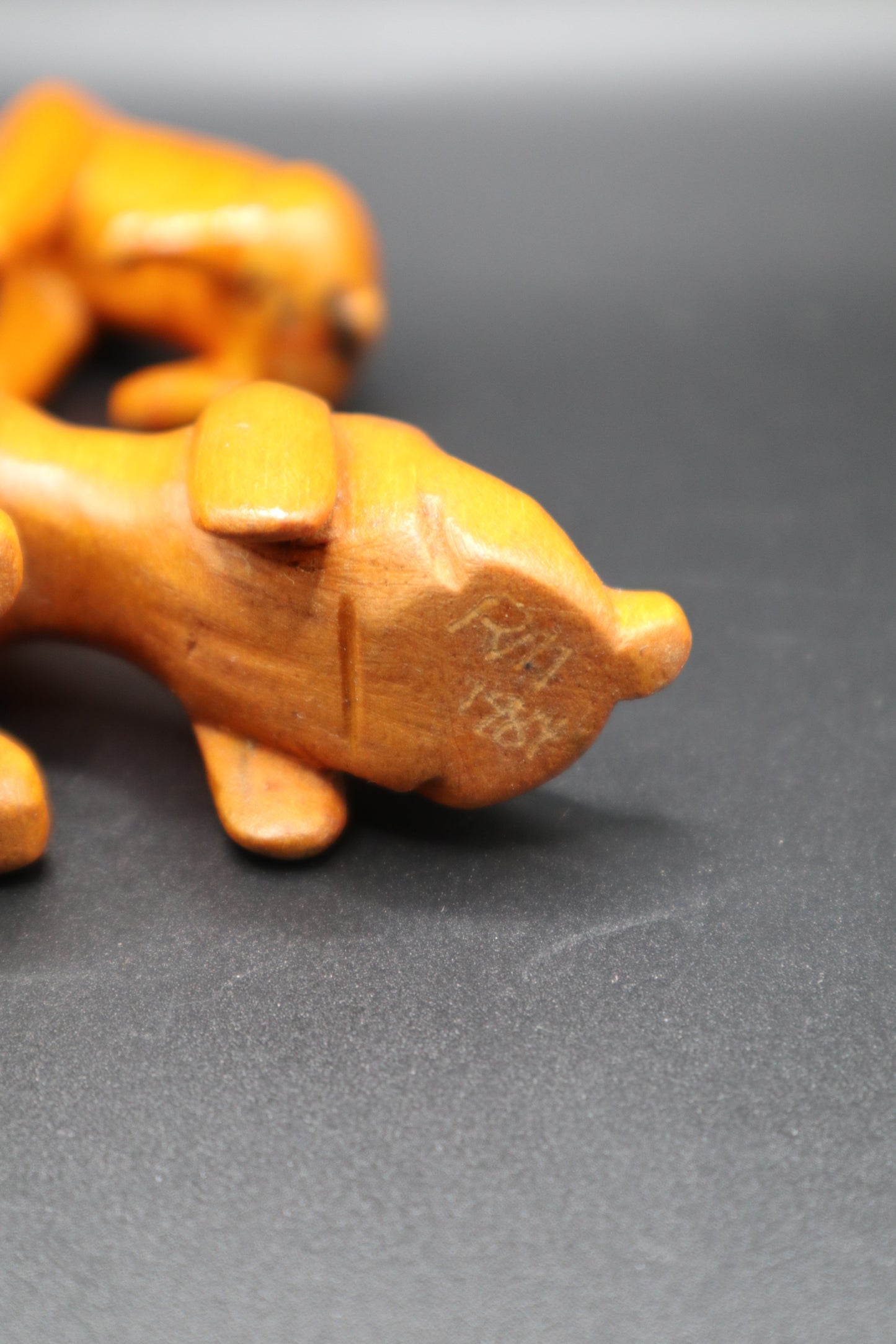 MCM HAND CARVED WOODEN PAIR OF HOUND DOGS