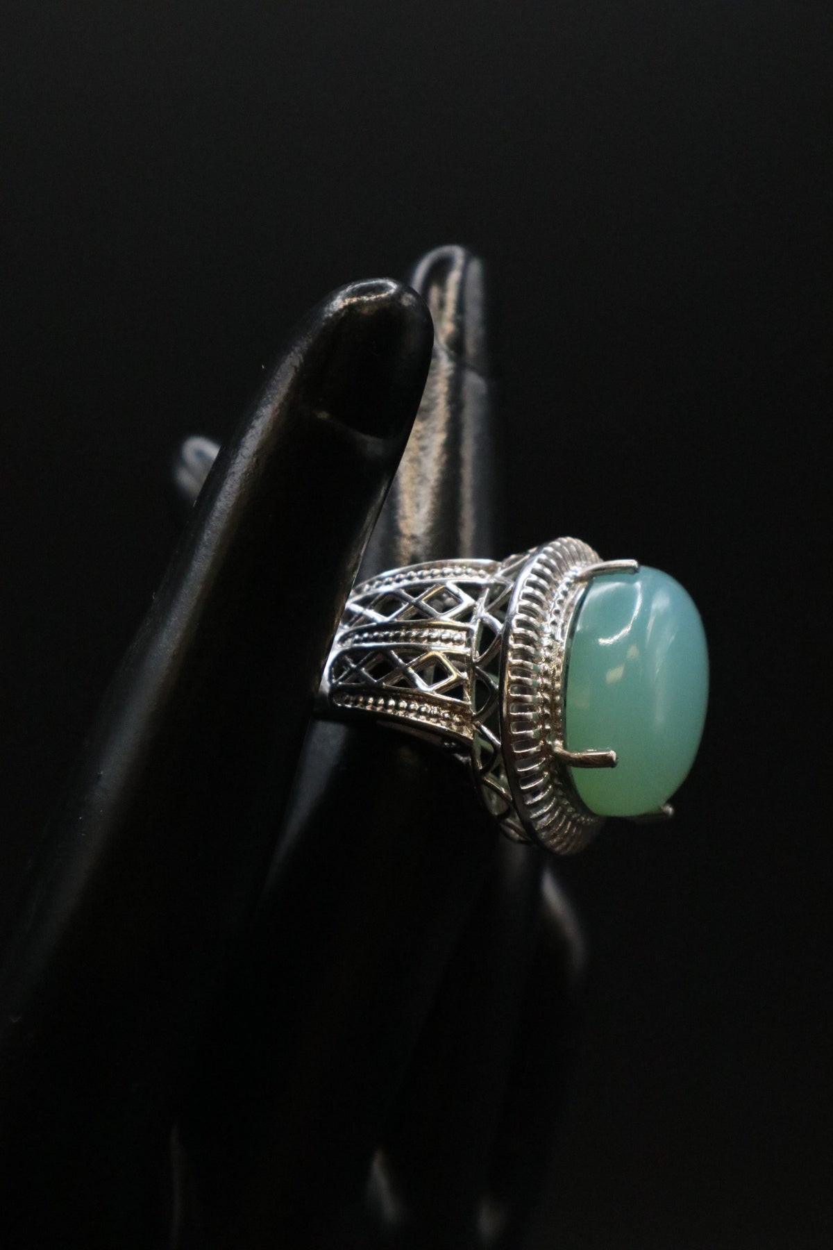 KARIS STS CHALCEDONY CABOCHON RING SIZE 6