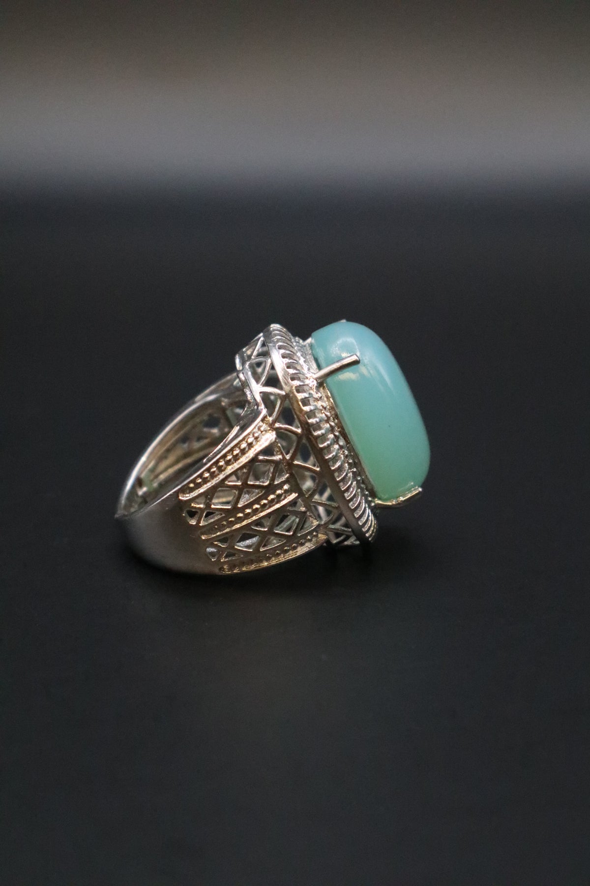 KARIS STS CHALCEDONY CABOCHON RING SIZE 6