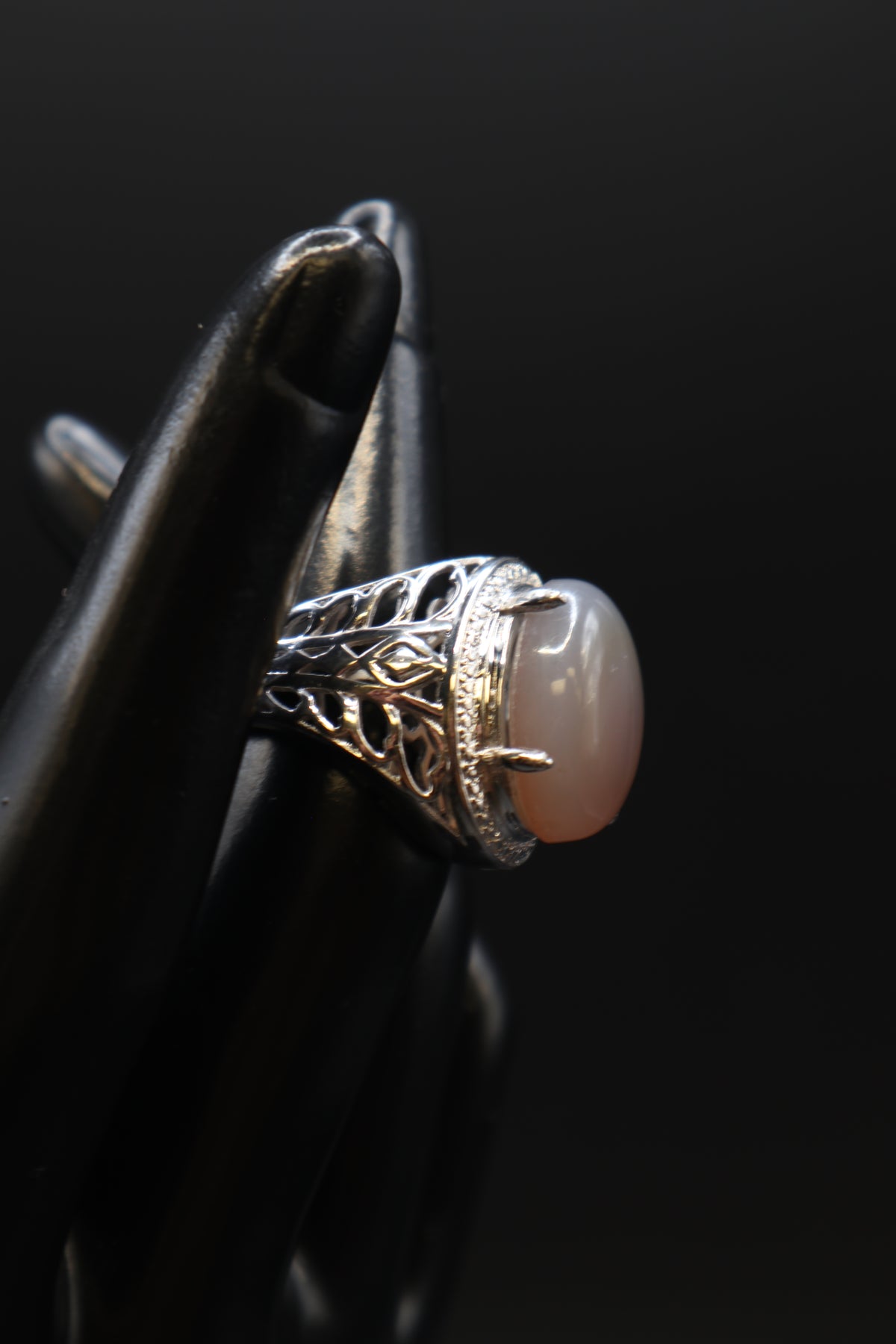 KARIS STS OVAL TRANSLUCENT MILKY LAVENDER CABOCHON MOONTONE RING SIZE 6