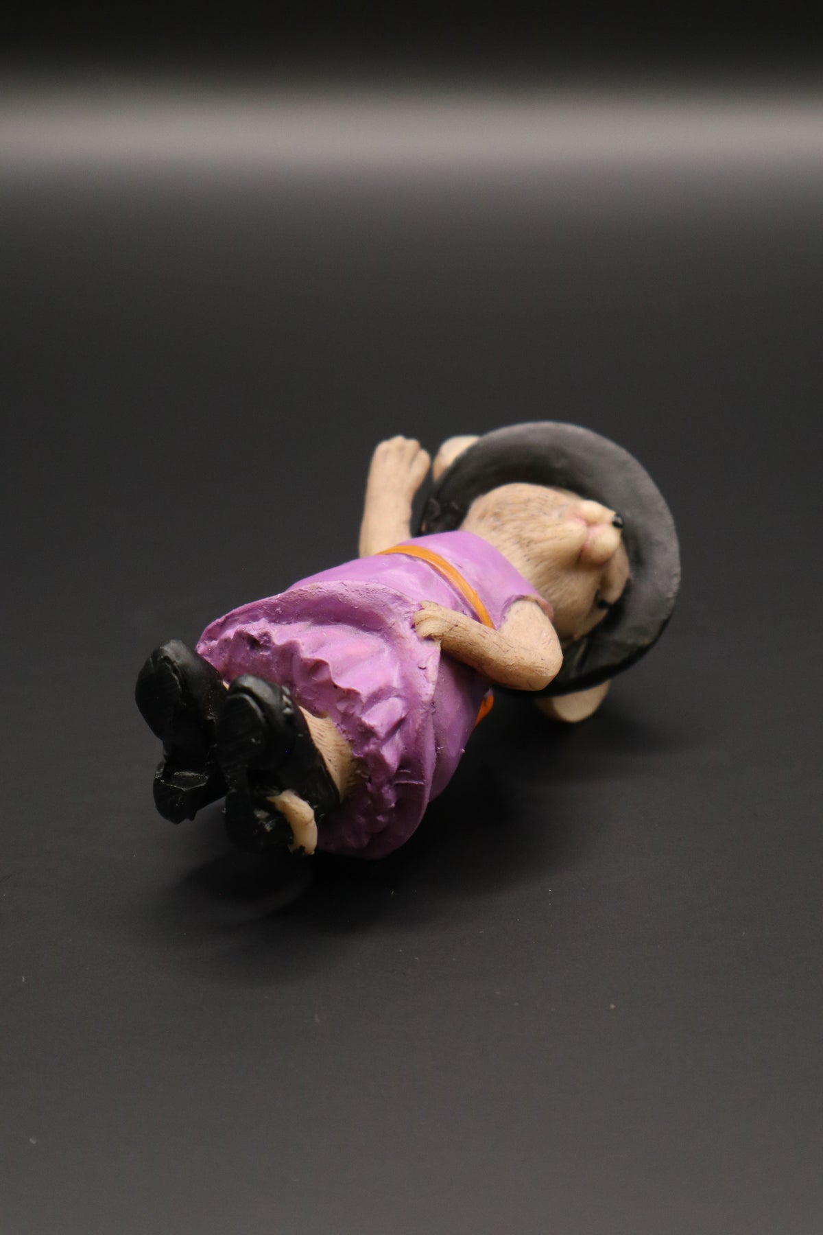 ENESCO TAILS HALLOWEEN WITCH MOUSE FIGURINE