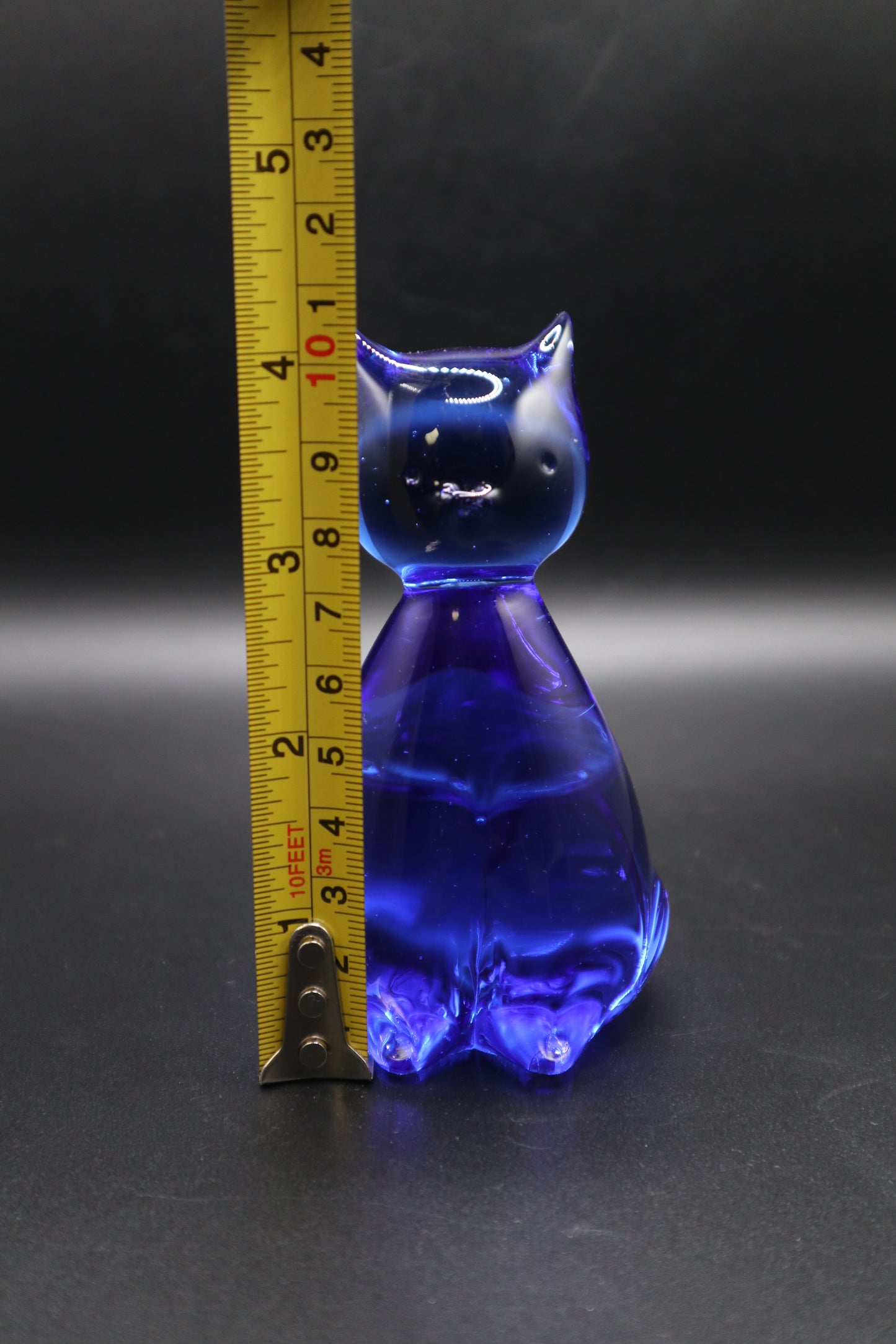 VINTAGE HAND BLOWN COBALT BLUE ART GLASS CAT