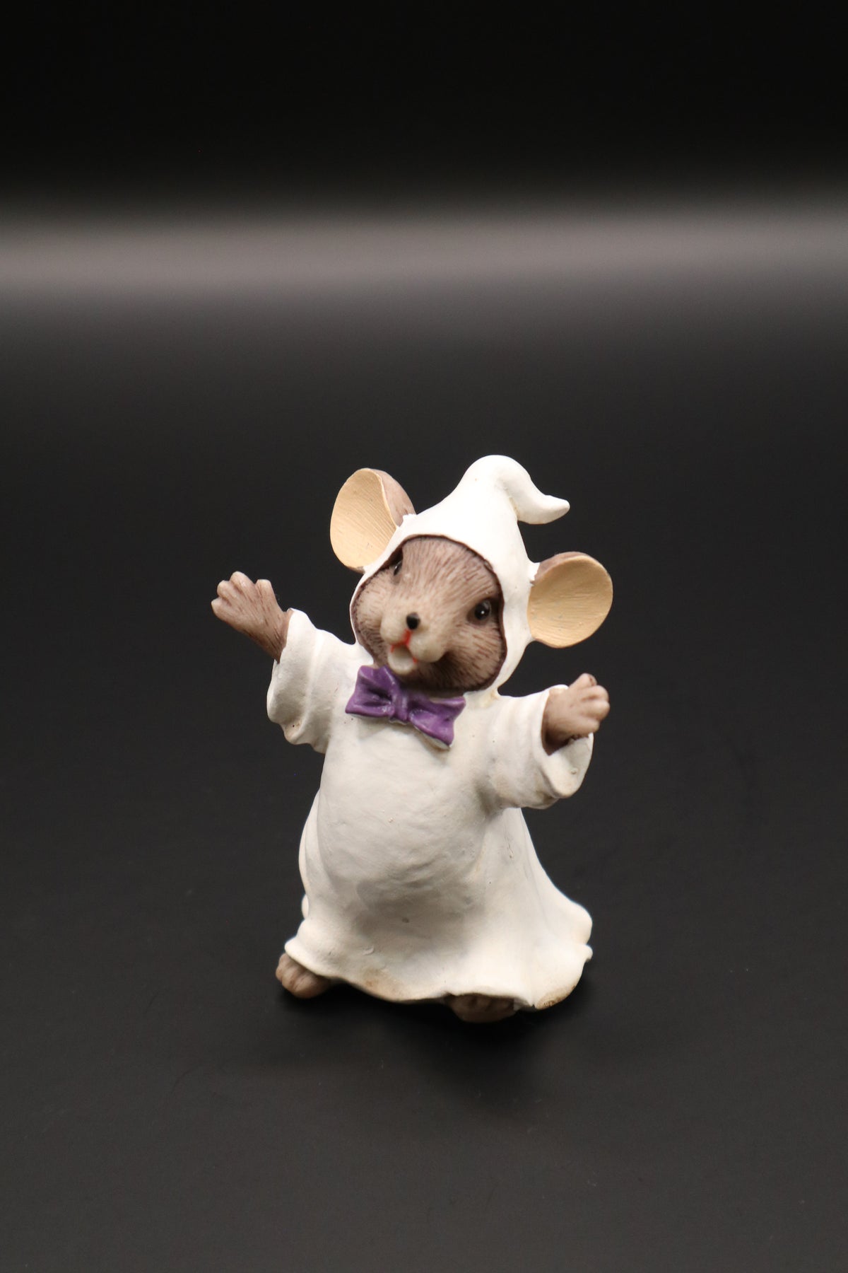 ENESCO TAILS HALLOWEEN GHOST