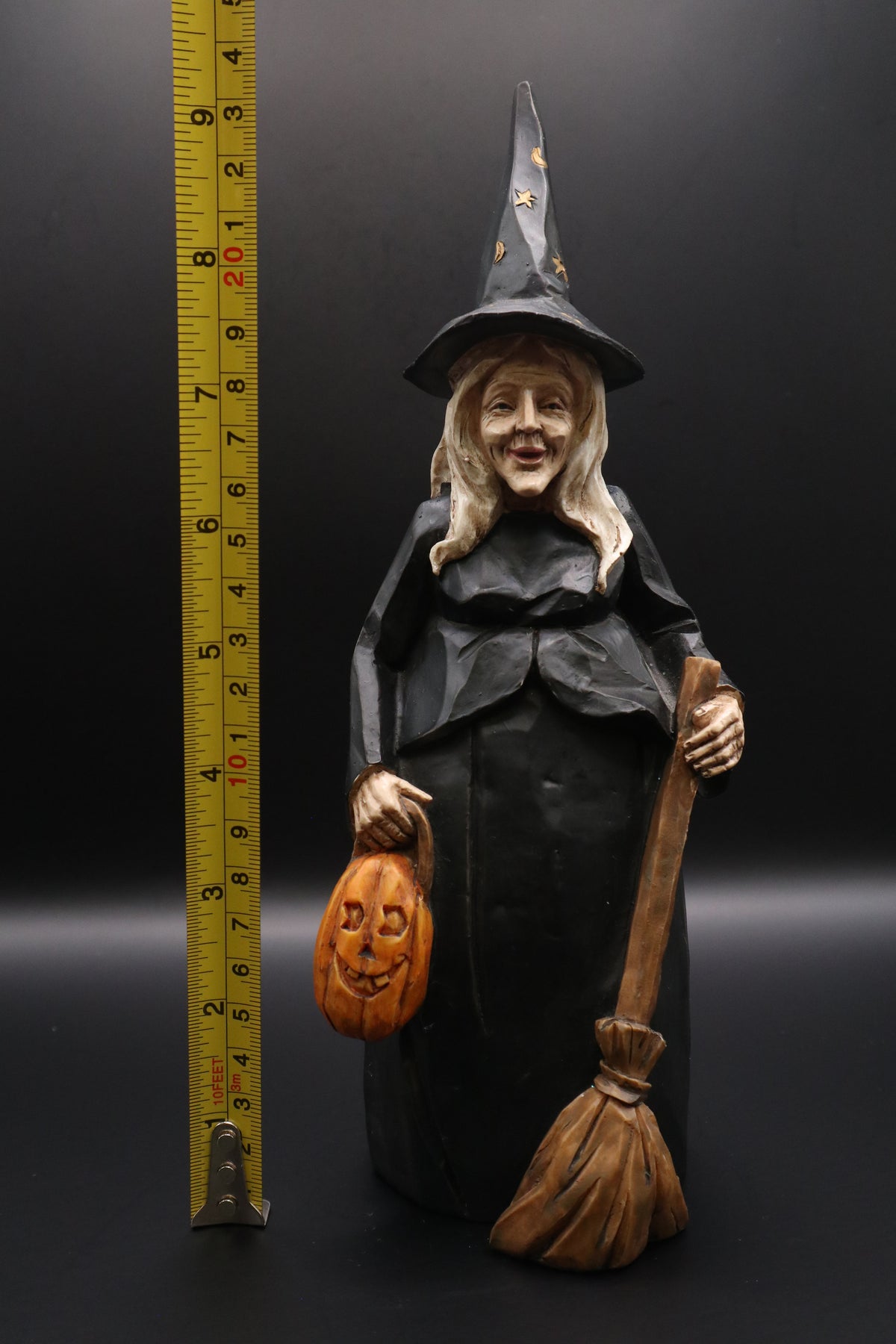 VINTAGE RESIN FOLK ART HALLOWEEN WITCH