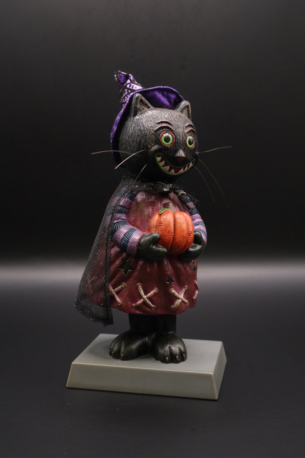 RUSS BERRIE BLACK CAT WITCH