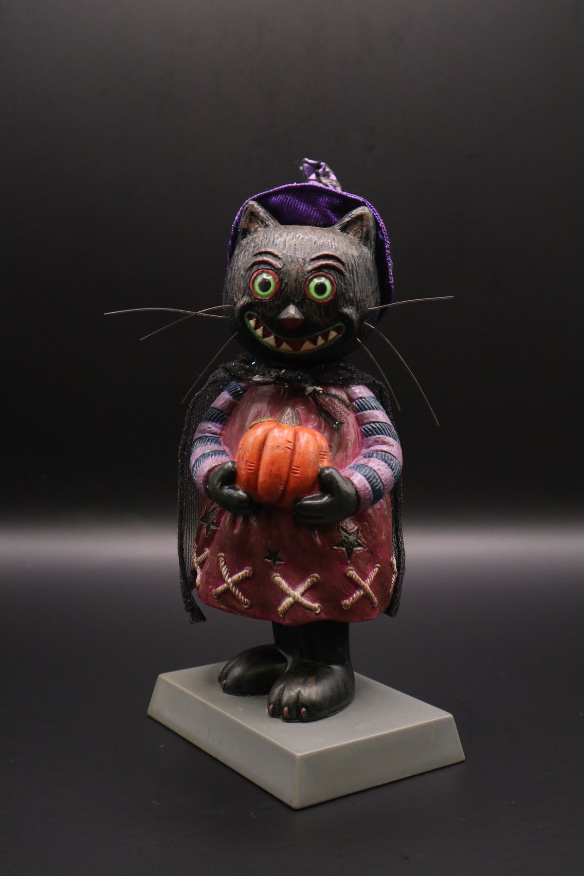 RUSS BERRIE BLACK CAT WITCH