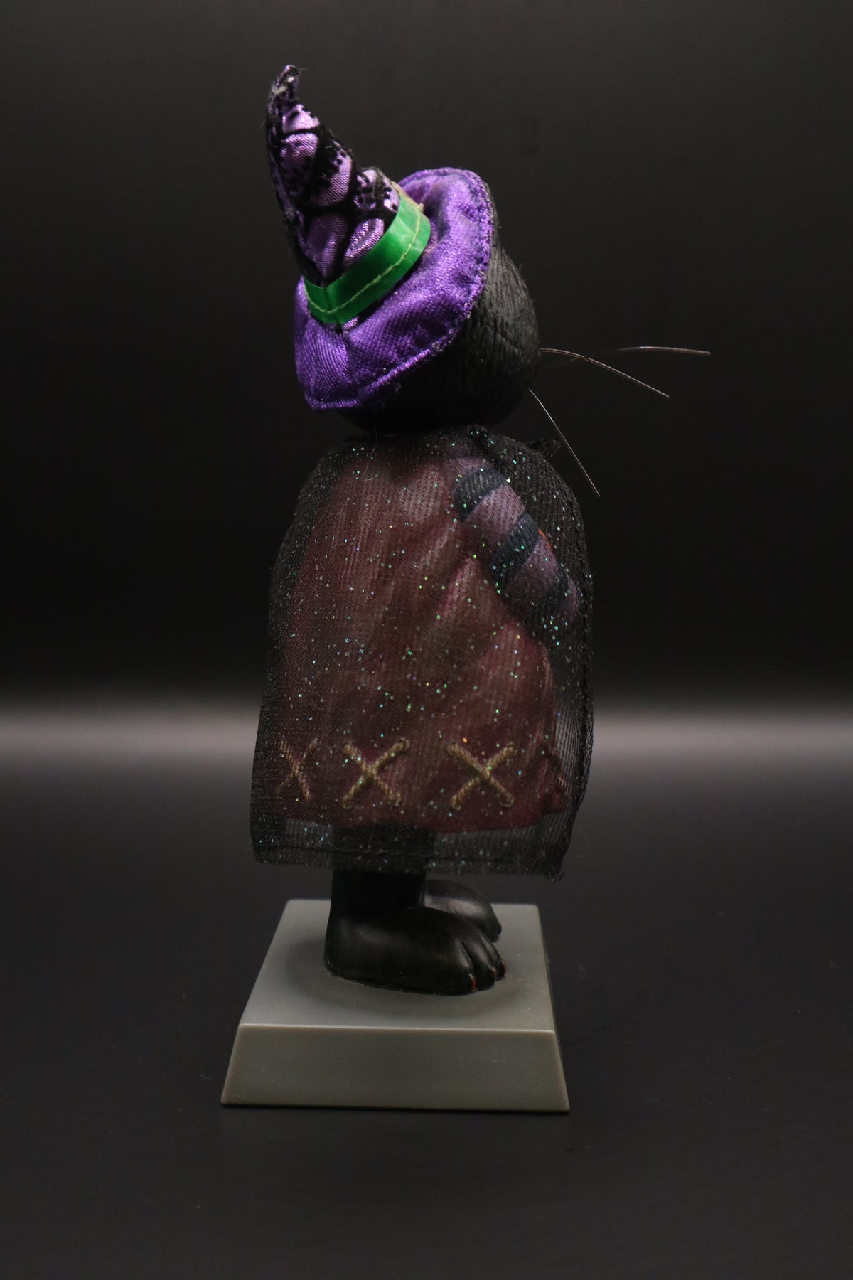 RUSS BERRIE BLACK CAT WITCH