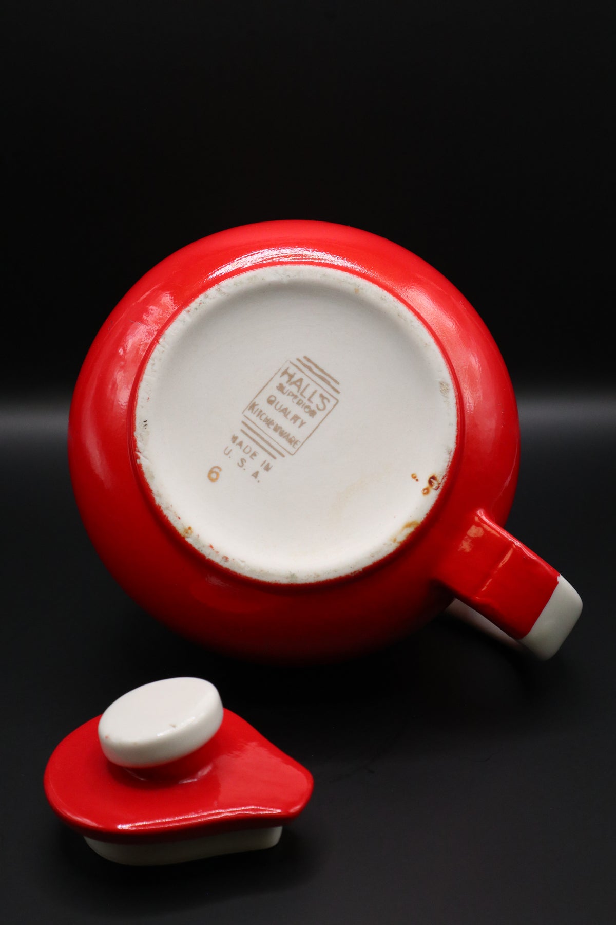 VINTAGE HALL CHINA QUALITY KITCHENWARE "PERT" TEAPOT