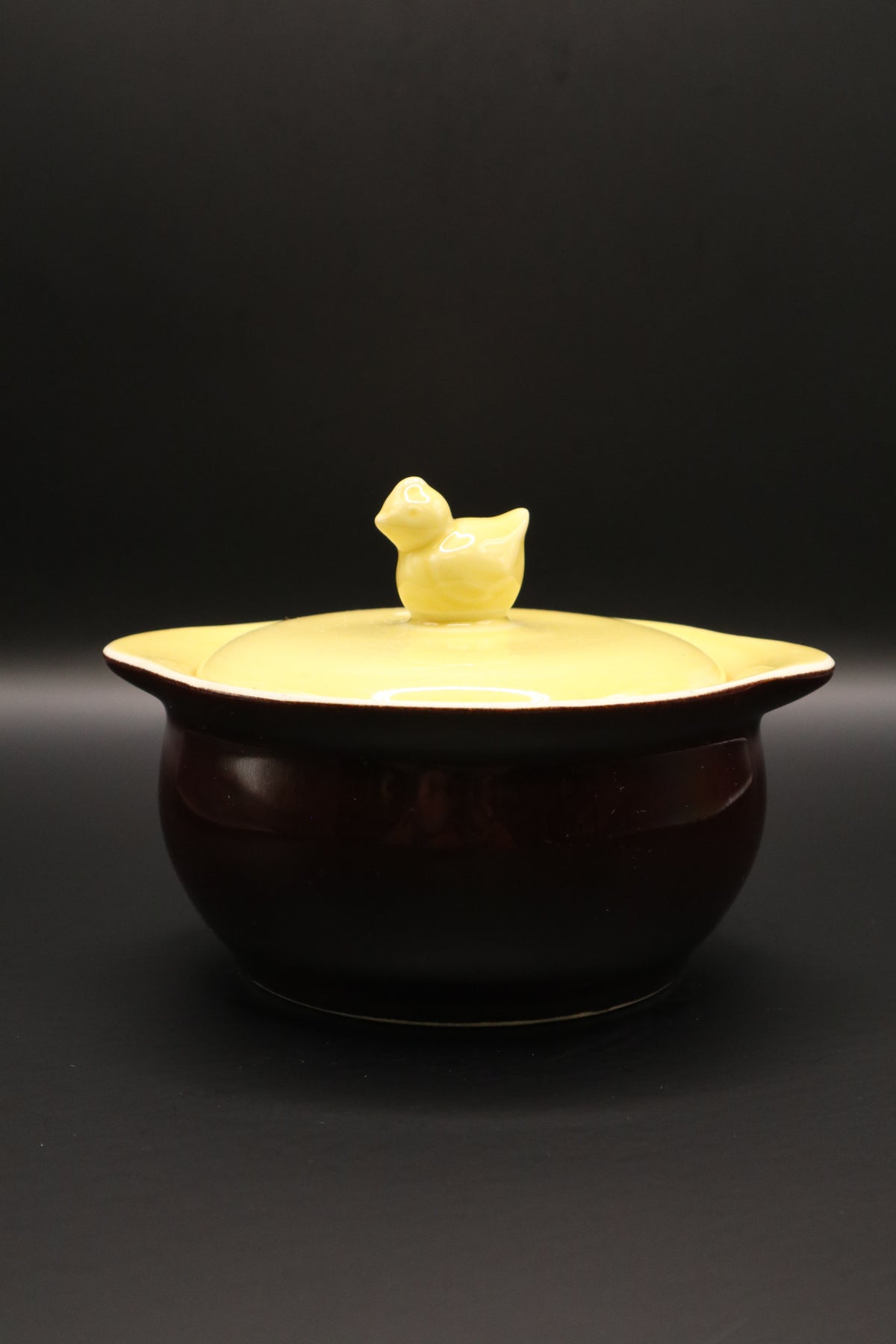 VINTAGE HALL POTTERY MINI CASSEROLE DISH CHICK FINIAL HANDLE