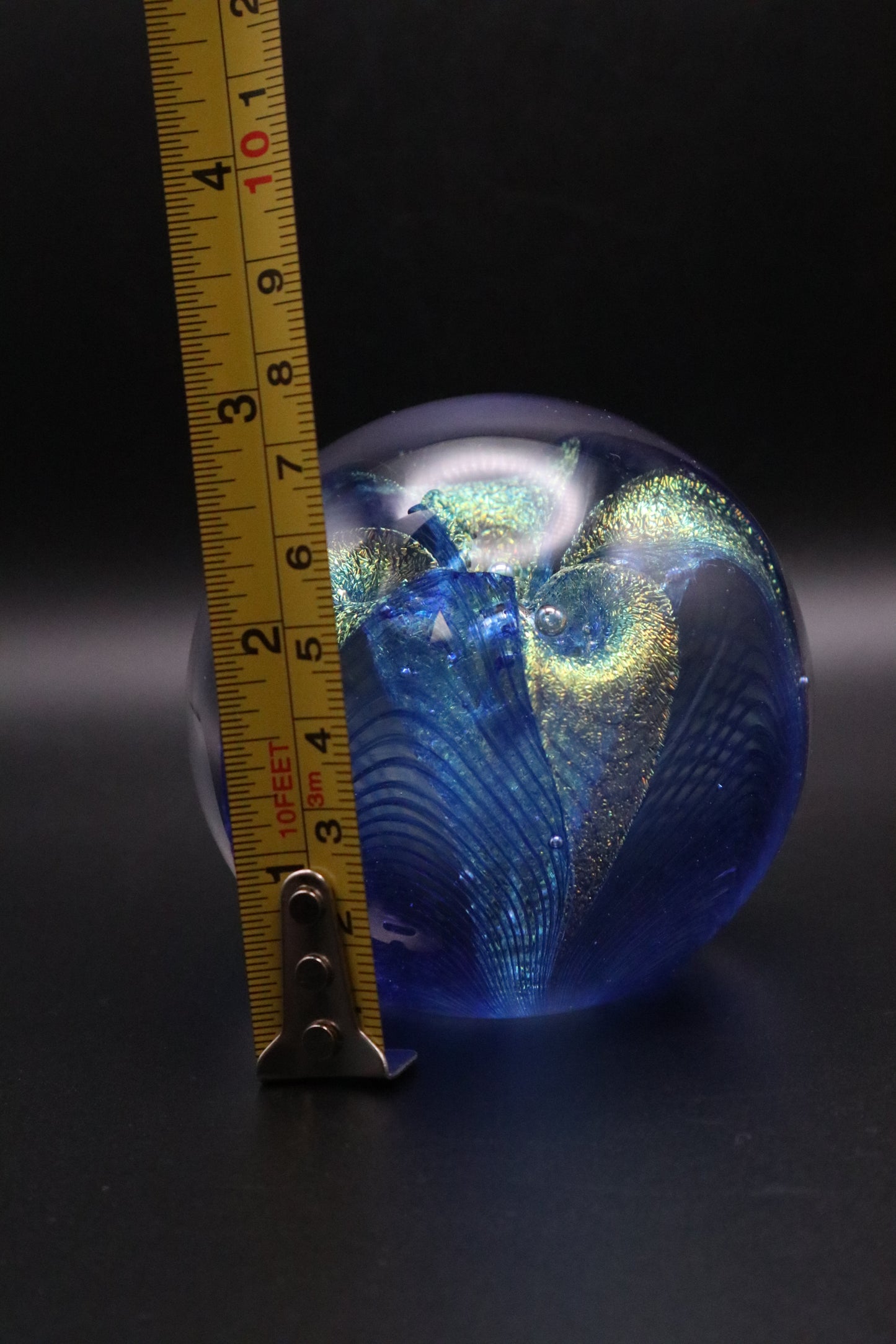 GLASS EYE STUDIO HAND BLOWN METALLIC BLUE WITH GOLD FLOWER PAPERWEIGHT