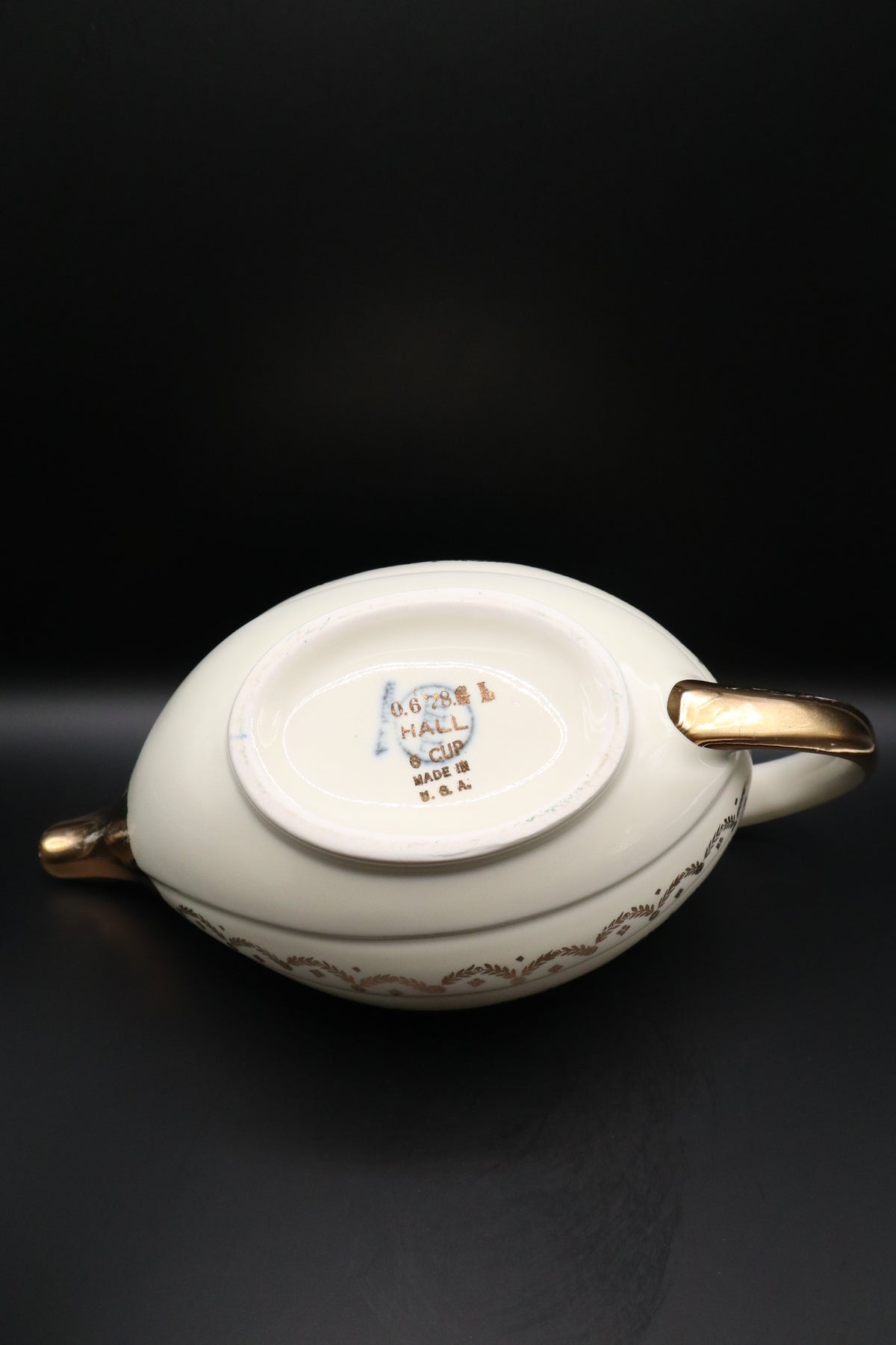 VINTAGE HALL CHINA "ALADDIN" TEAPOT