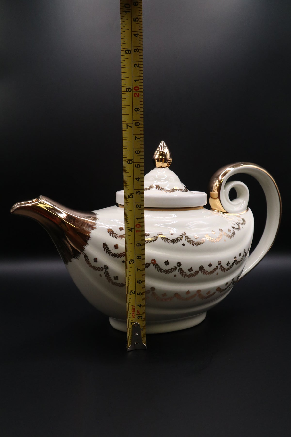 VINTAGE HALL CHINA "ALADDIN" TEAPOT