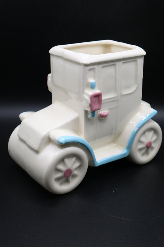 VINTAGE CERAMIC PASTEL NURSERY ROOM MODEL T PLANTER