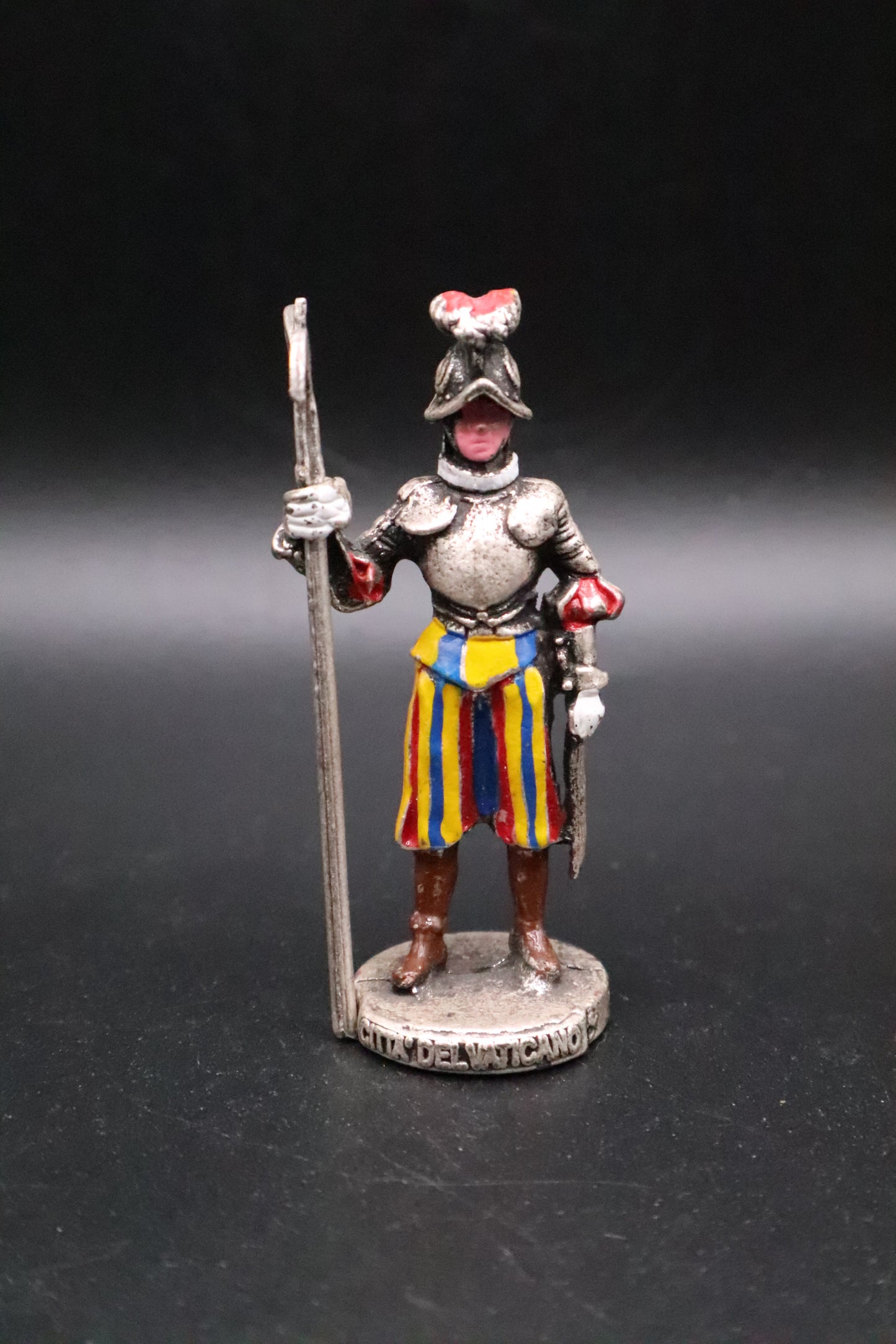 PONTIFICAL SWISS GUARD TOY SOLDIER
