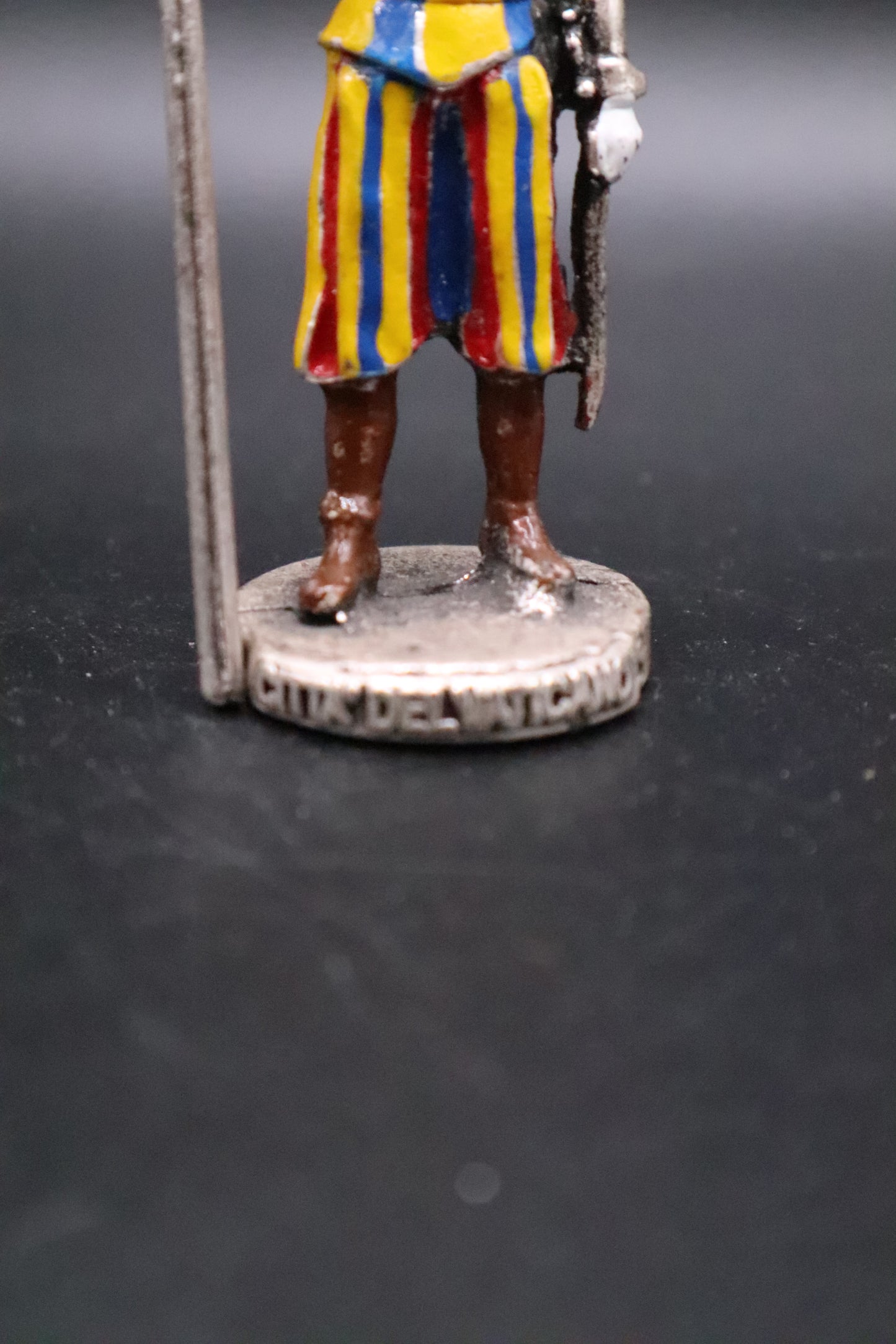 PONTIFICAL SWISS GUARD TOY SOLDIER