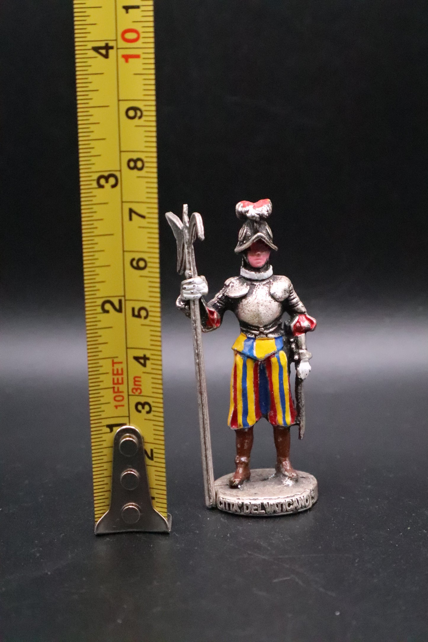 PONTIFICAL SWISS GUARD TOY SOLDIER