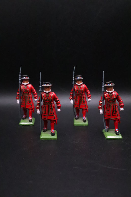 VINTAGE W. BRITAINS LTD ENGLAND CEREMONIAL SOLDIERS