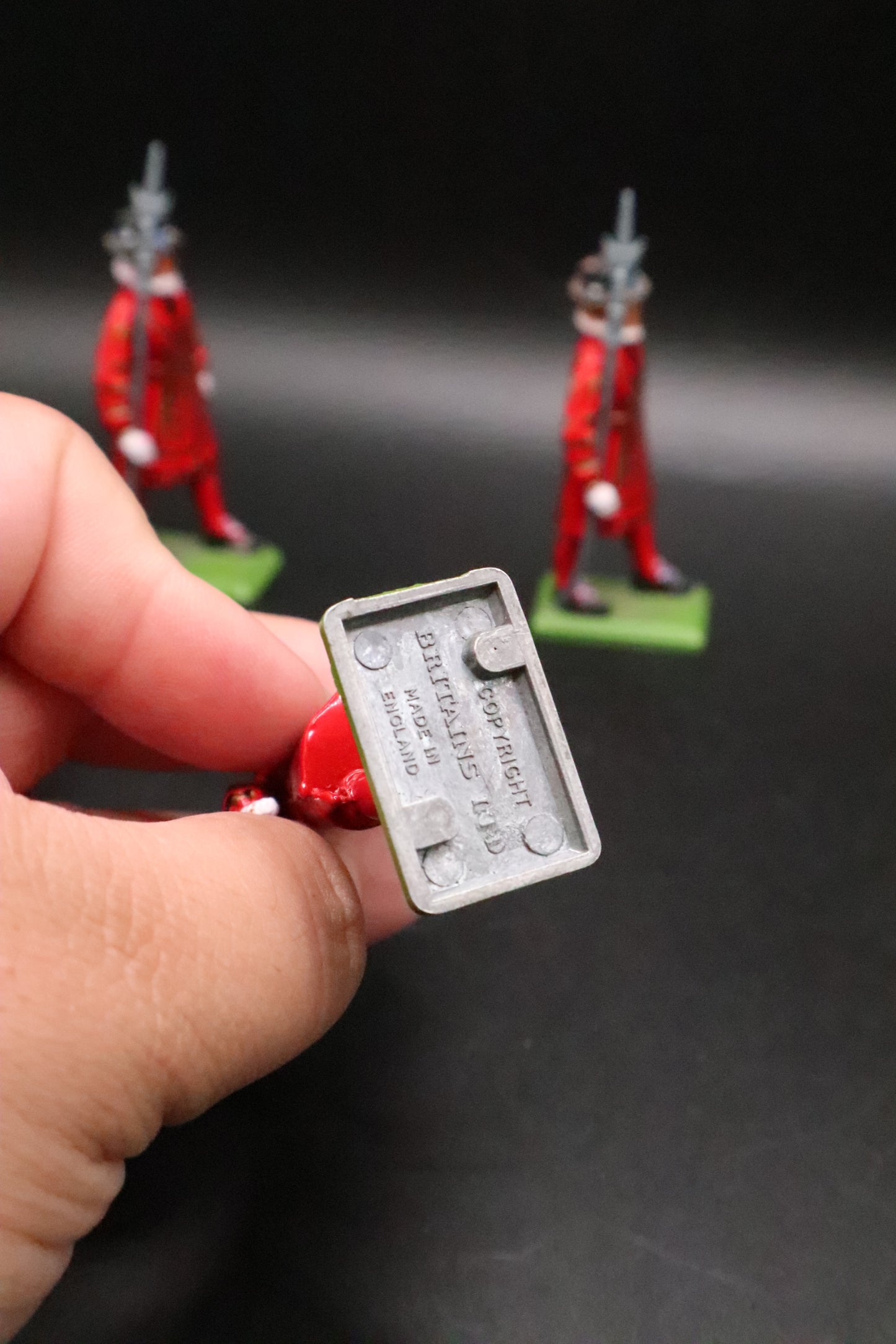 VINTAGE W. BRITAINS LTD ENGLAND CEREMONIAL SOLDIERS