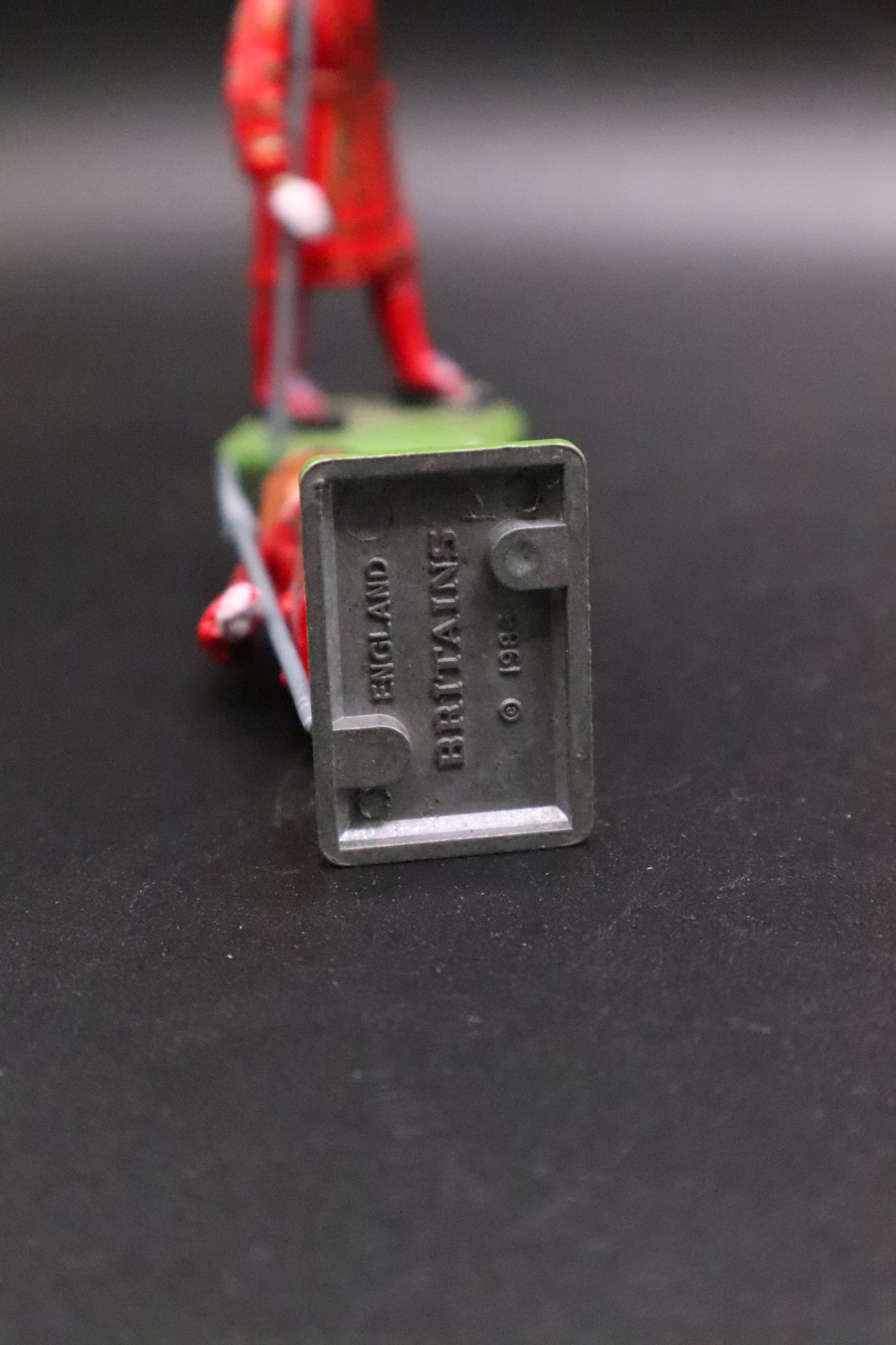 VINTAGE W. BRITAINS LTD ENGLAND CEREMONIAL SOLDIERS